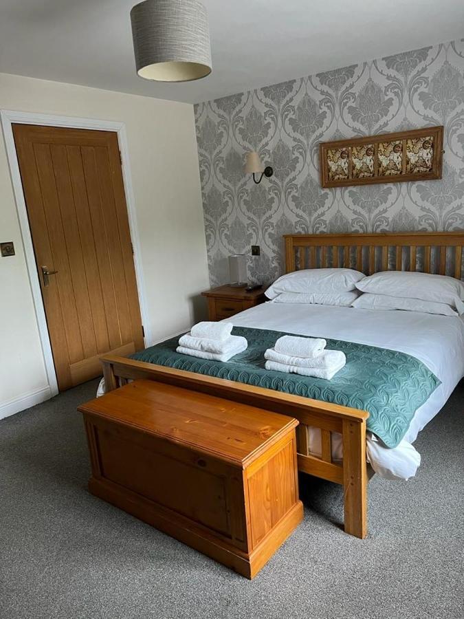 Fox And Goat Hotel Waterstock Екстериор снимка