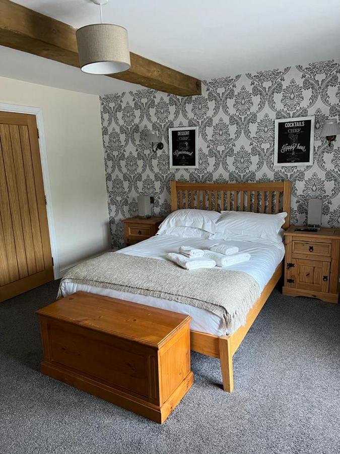 Fox And Goat Hotel Waterstock Екстериор снимка